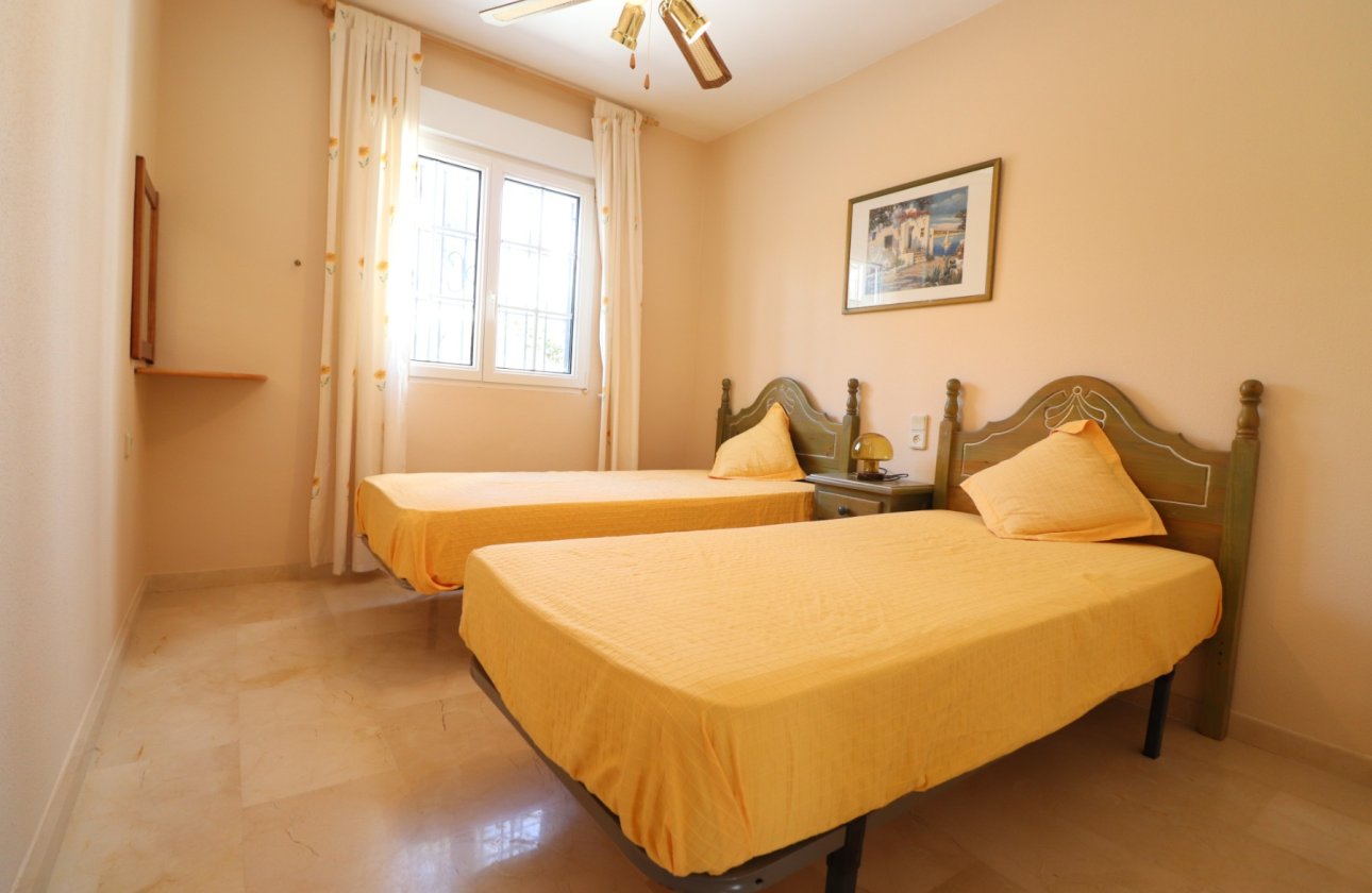 Resale - Bungalow - Orihuela Costa - Villamartin