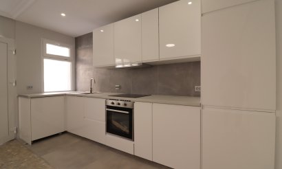 Resale - Apartment / flat - Torrevieja - Torre La Mata