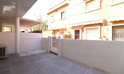 Resale - Apartment / flat - Torrevieja - Torre La Mata