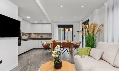 Resale - Villa / Semi detached - Torre de la Horadada - Torre de La Horadada - Town