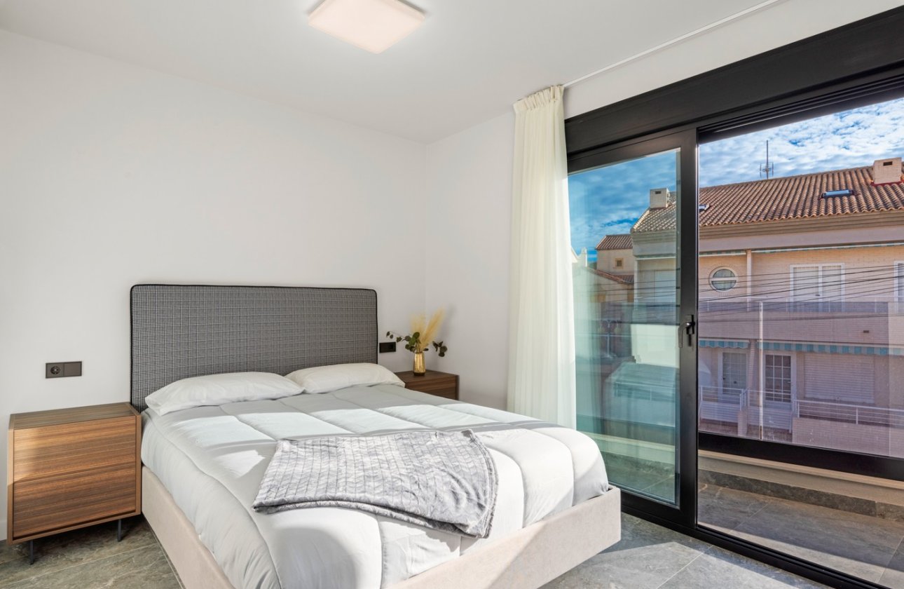 Resale - Villa / Semi detached - Torre de la Horadada - Torre de La Horadada - Town