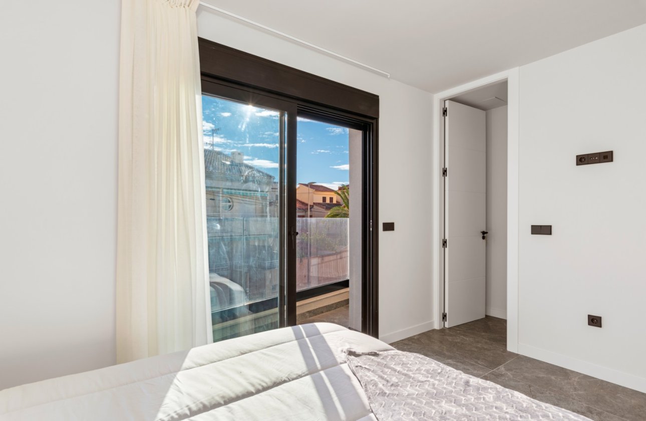 Resale - Villa / Semi detached - Torre de la Horadada - Torre de La Horadada - Town