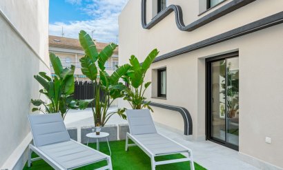 Resale - Villa / Semi detached - Torre de la Horadada - Torre de La Horadada - Town