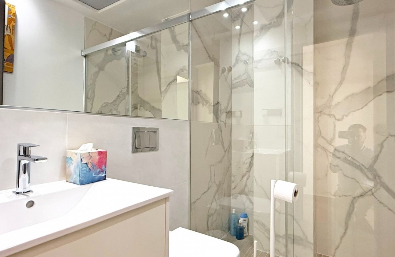 Resale - Villa - Orihuela Costa - Villamartín