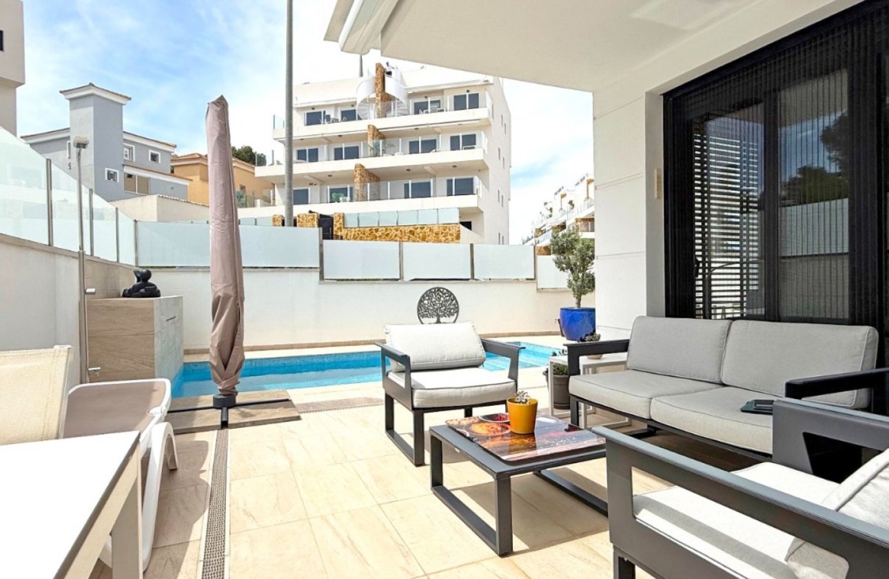 Resale - Villa - Orihuela Costa - Villamartín