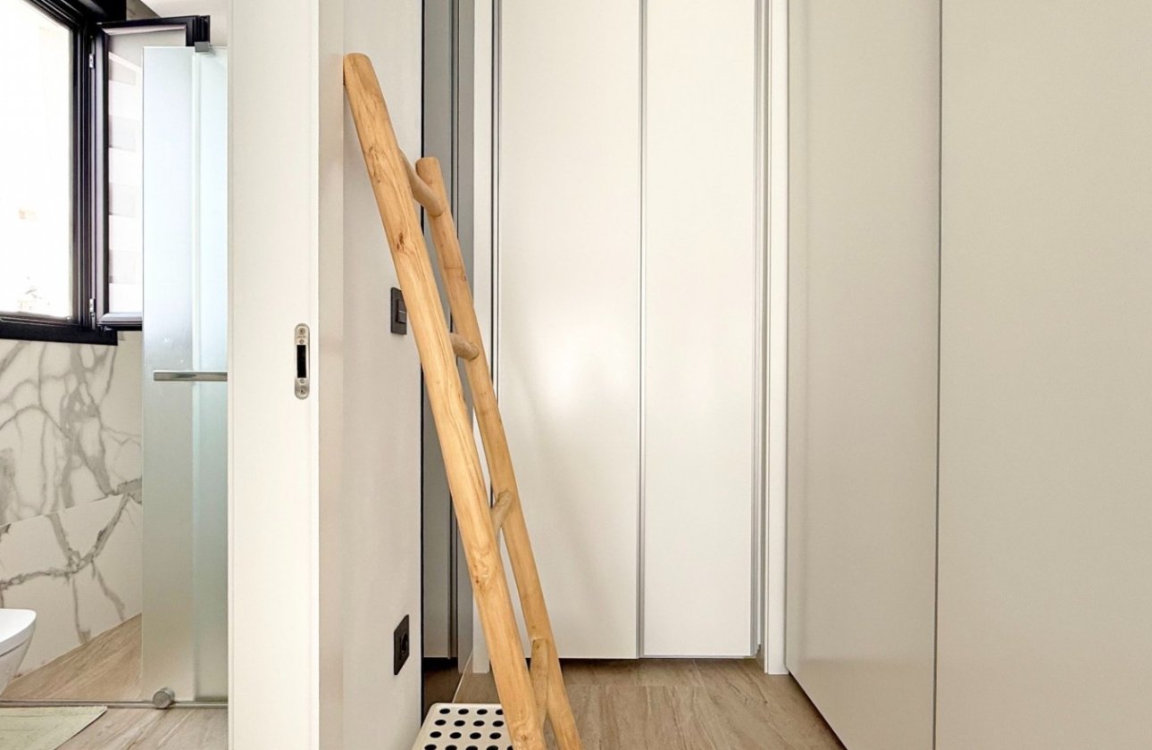 Resale - Villa - Orihuela Costa - Villamartín