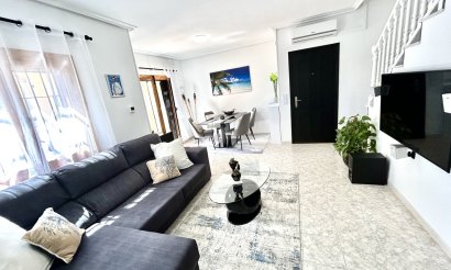 Resale - Townhouse - Orihuela Costa - Playa Flamenca