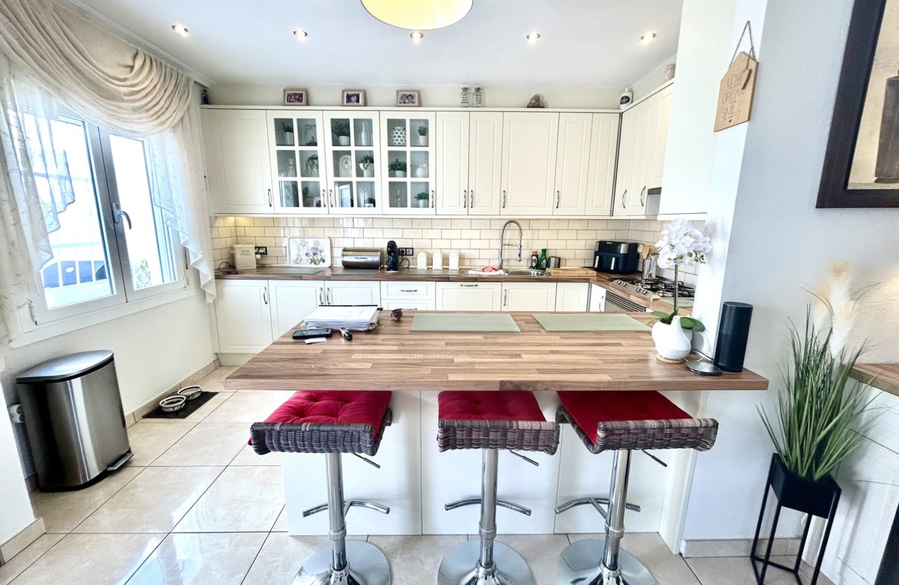 Revente - Villa - Orihuela Costa - Villamartin