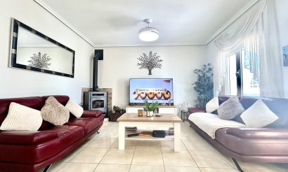 Revente - Villa - Orihuela Costa - Villamartin