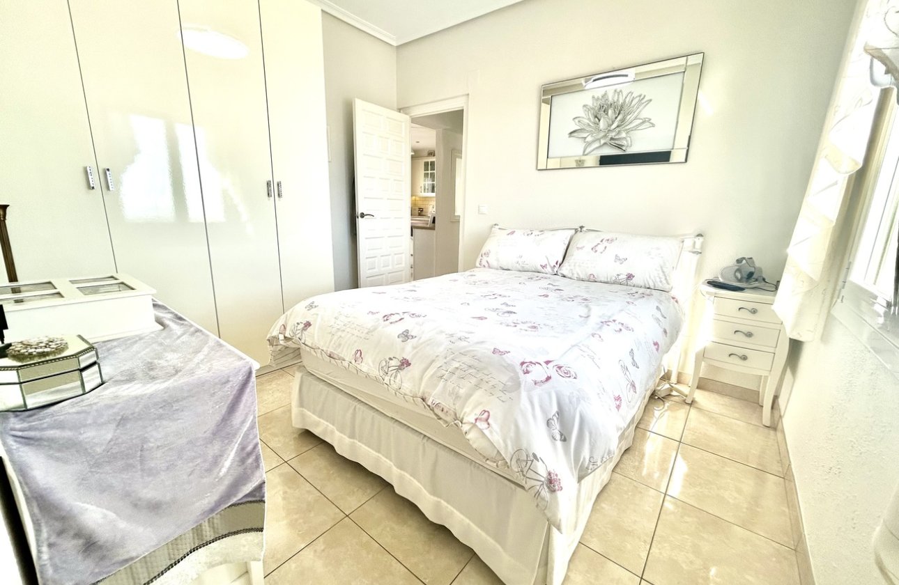 Revente - Villa - Orihuela Costa - Villamartin