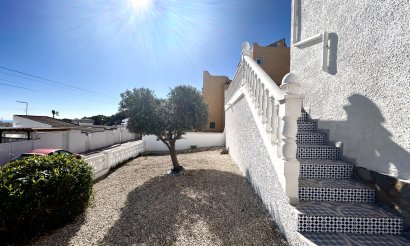 Revente - Villa - Orihuela Costa - Villamartin