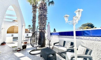 Revente - Villa - Orihuela Costa - Villamartin