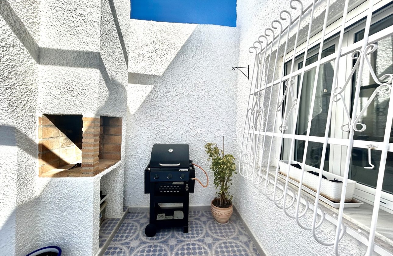 Revente - Villa - Orihuela Costa - Villamartin