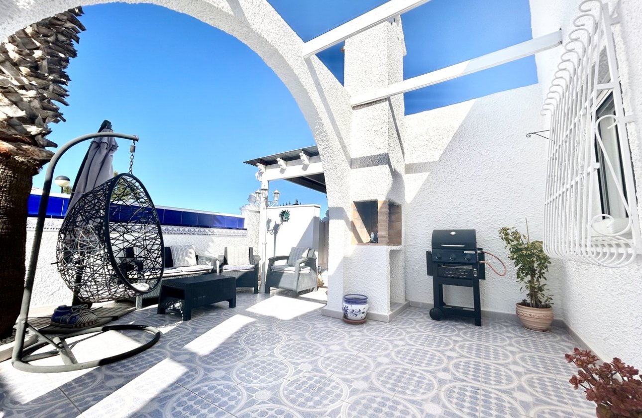 Revente - Villa - Orihuela Costa - Villamartin