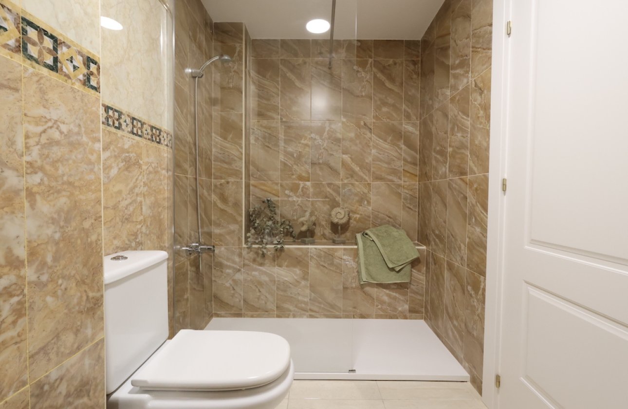 Reventa - Apartamento / piso - Torrevieja - Centro