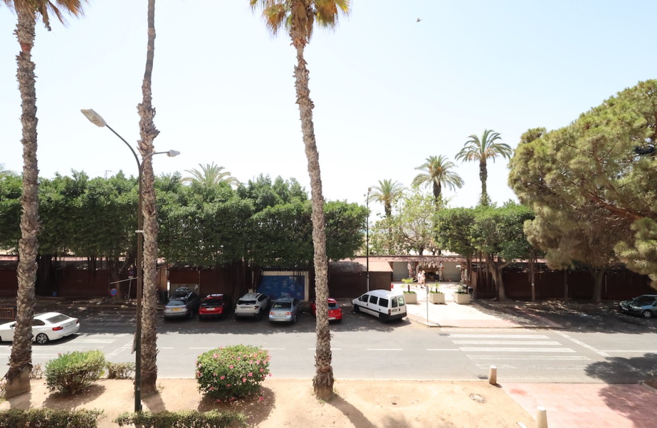 Reventa - Apartamento / piso - Torrevieja - Centro