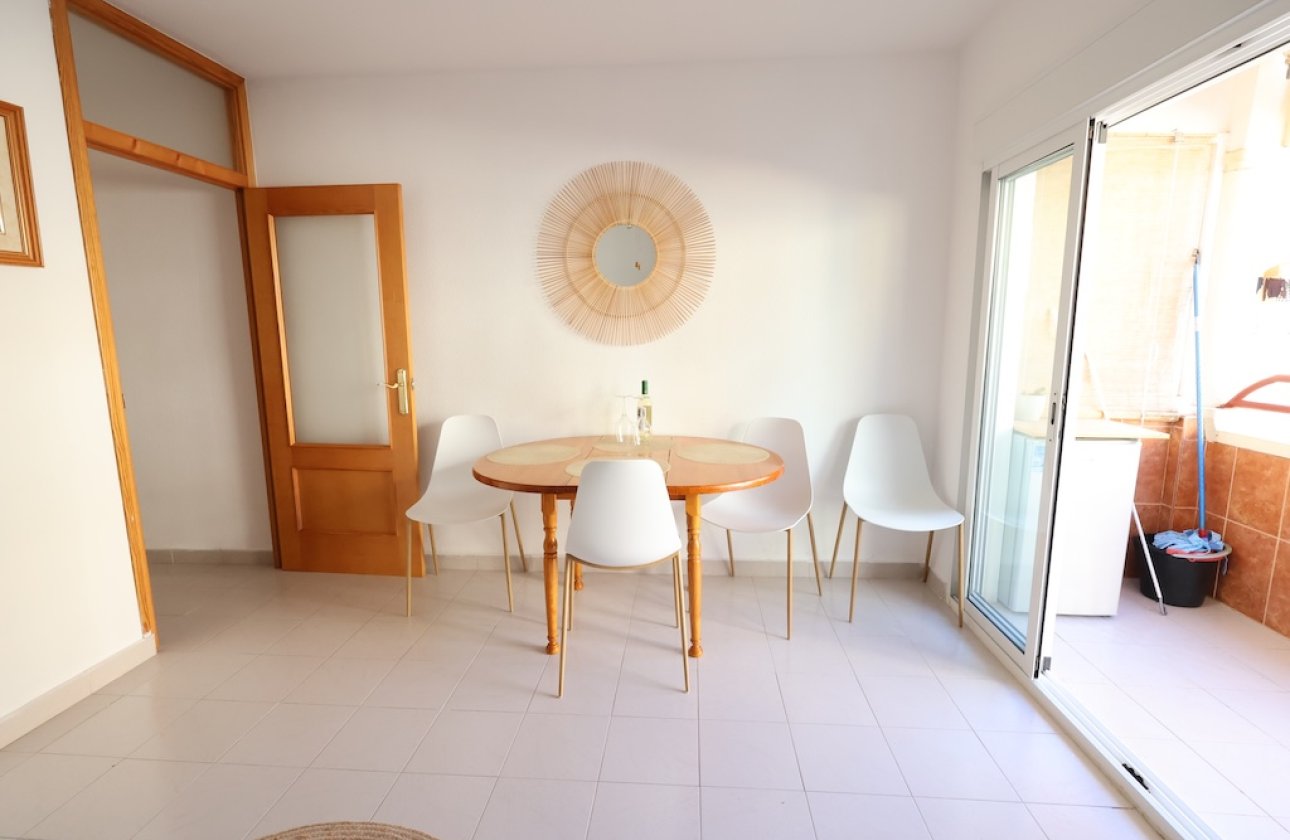 Resale - Apartment / flat - Torrevieja - Playa del Cura