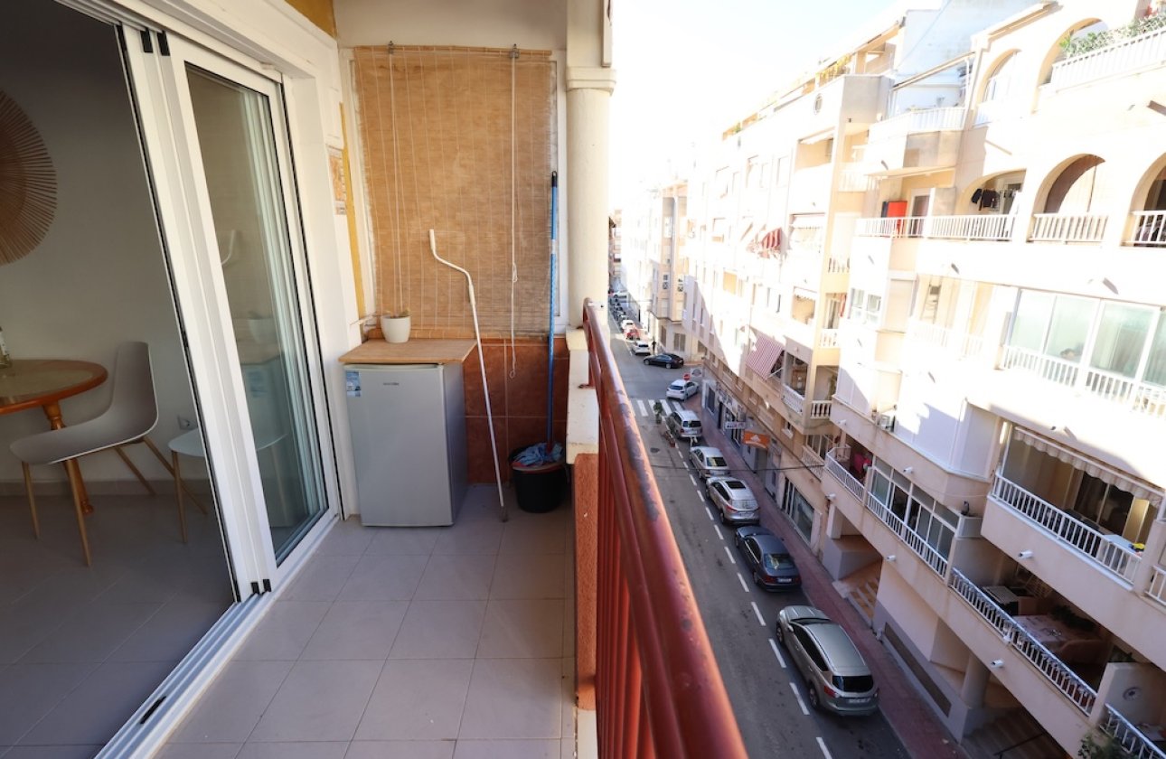 Resale - Apartment / flat - Torrevieja - Playa del Cura