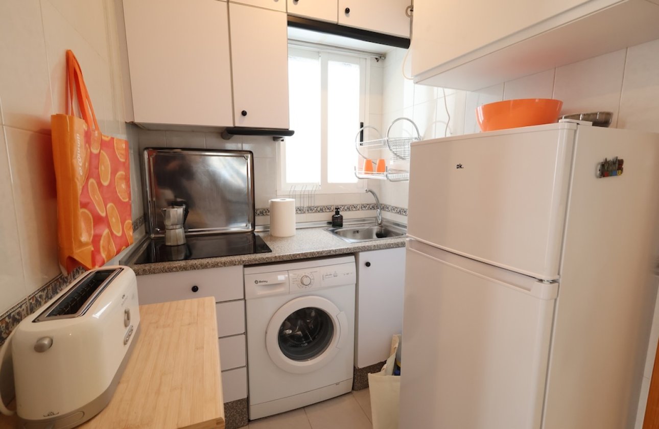 Resale - Apartment / flat - Torrevieja - Playa del Cura