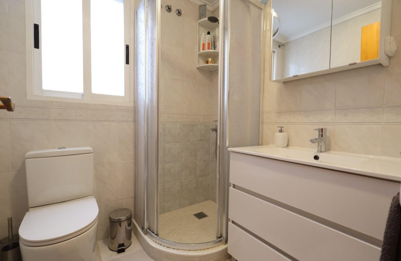 Resale - Apartment / flat - Torrevieja - Playa del Cura