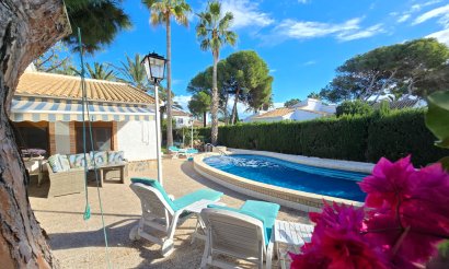 Resale - Villa - Orihuela Costa - Cabo Roig *