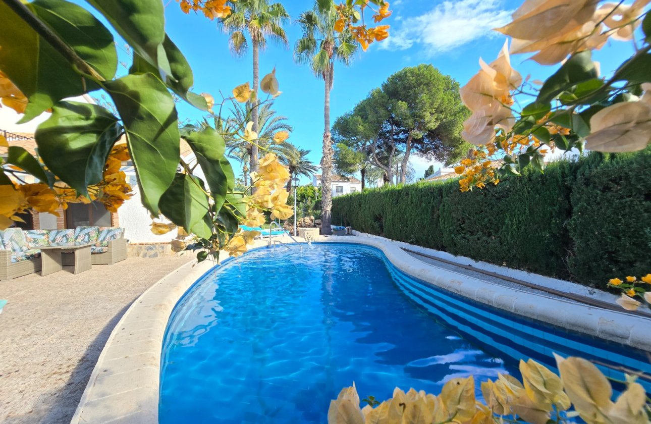 Resale - Villa - Orihuela Costa - Cabo Roig *