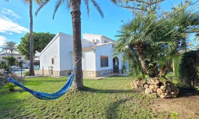 Resale - Villa - Orihuela Costa - Cabo Roig *