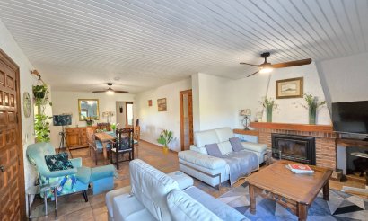 Resale - Villa - Orihuela Costa - Cabo Roig *