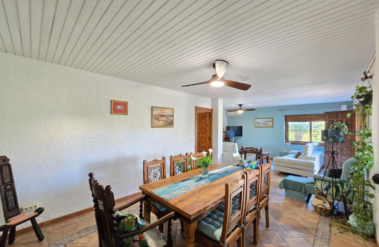 Resale - Villa - Orihuela Costa - Cabo Roig *