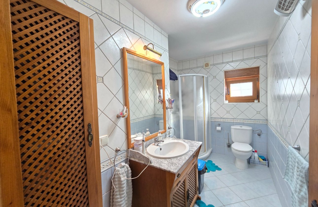 Resale - Villa - Orihuela Costa - Cabo Roig *