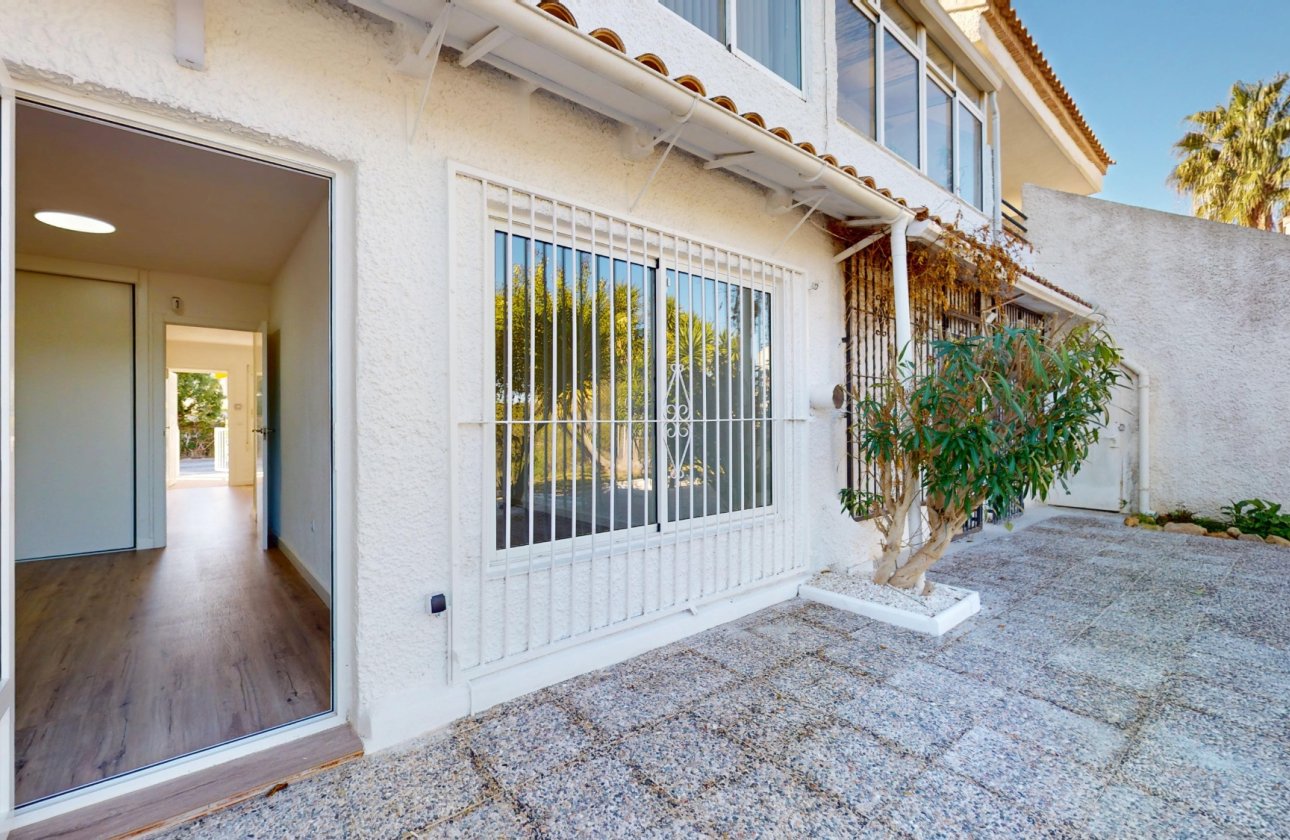 Resale - Bungalow - Orihuela Costa - Villamartín