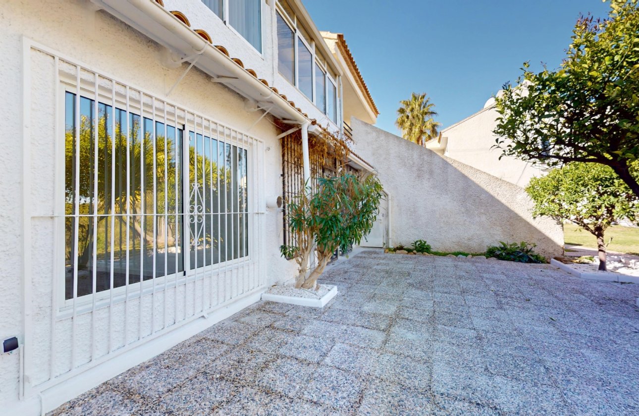 Resale - Bungalow - Orihuela Costa - Villamartín