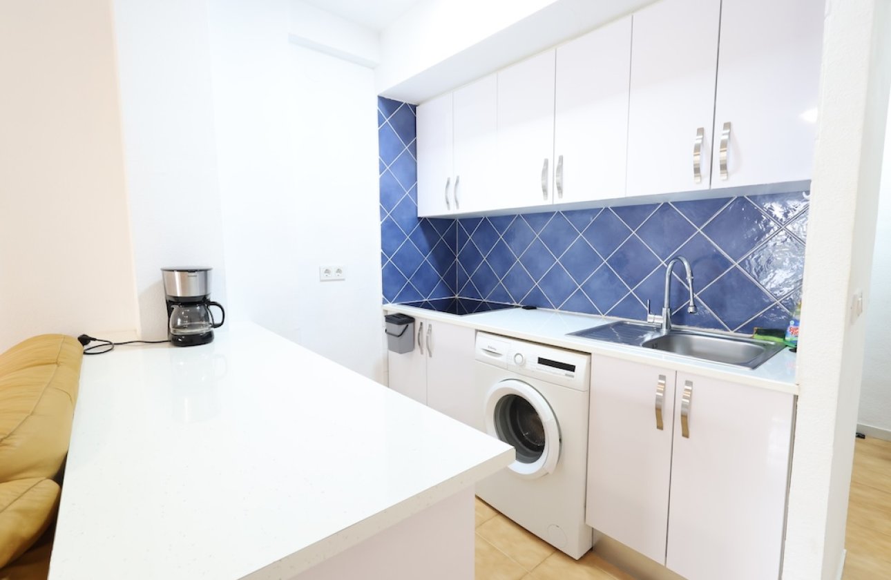 Resale - Apartment / flat - Torrevieja - La Veleta