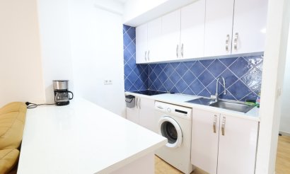 Resale - Apartment / flat - Torrevieja - La Veleta