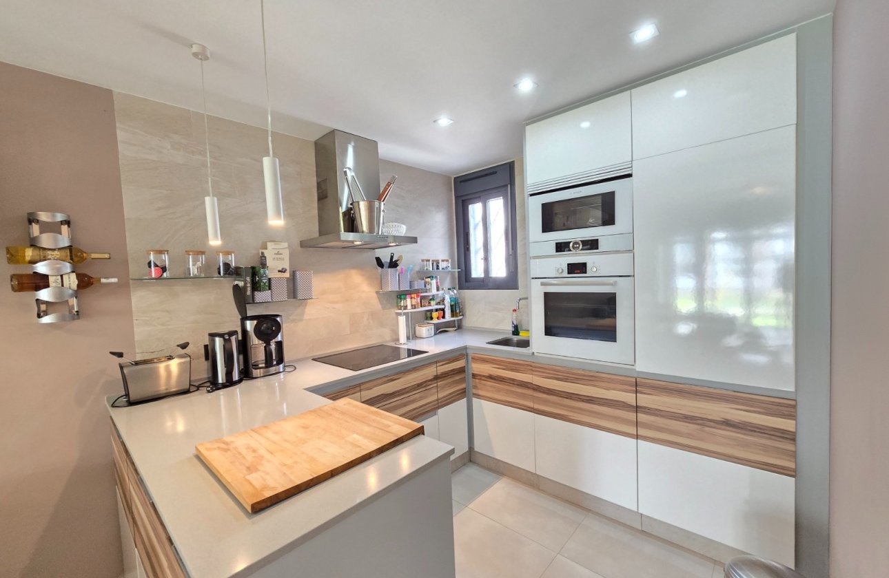 Resale - Apartment / flat - Orihuela Costa - Punta Prima *