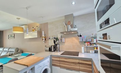 Resale - Apartment / flat - Orihuela Costa - Punta Prima *