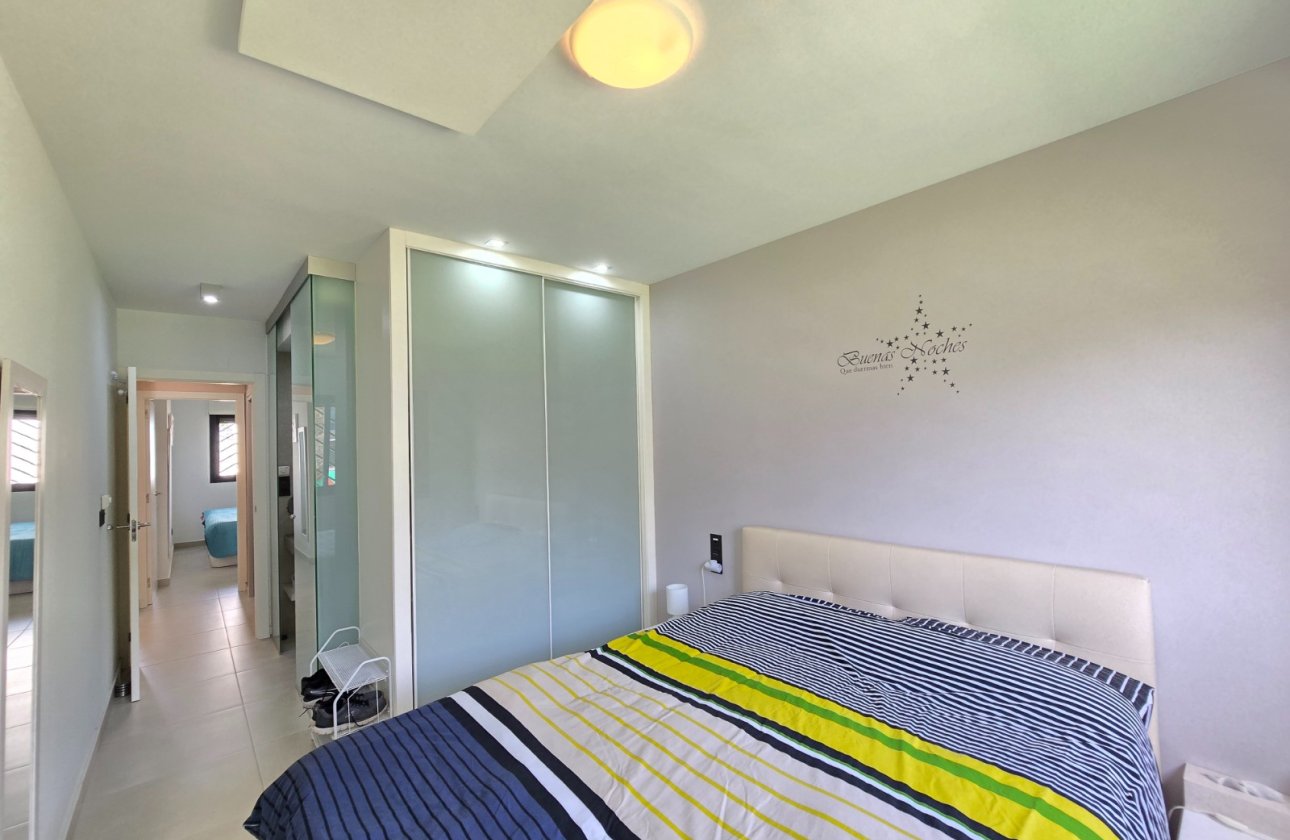 Resale - Apartment / flat - Orihuela Costa - Punta Prima *