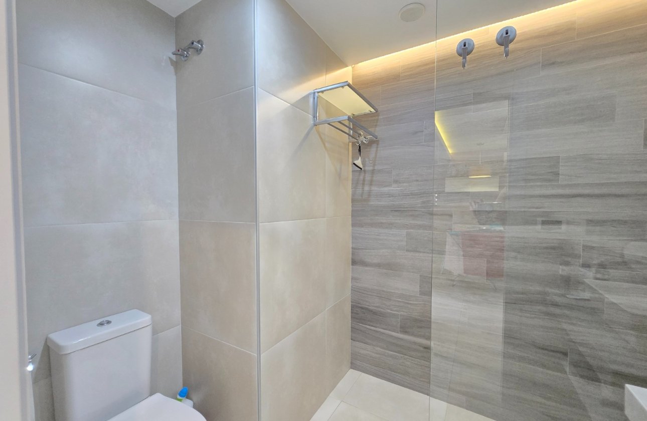 Resale - Apartment / flat - Orihuela Costa - Punta Prima *