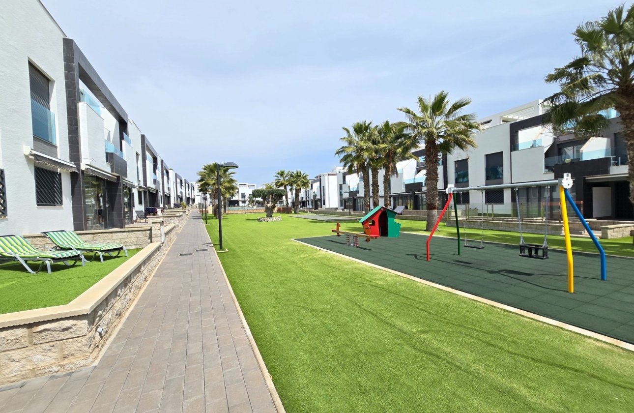 Resale - Apartment / flat - Orihuela Costa - Punta Prima *