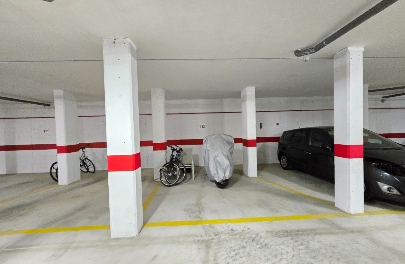 Resale - Apartment / flat - Orihuela Costa - Punta Prima *