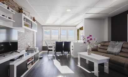 Resale - Apartment / flat - Torrevieja - Playa del Acequión