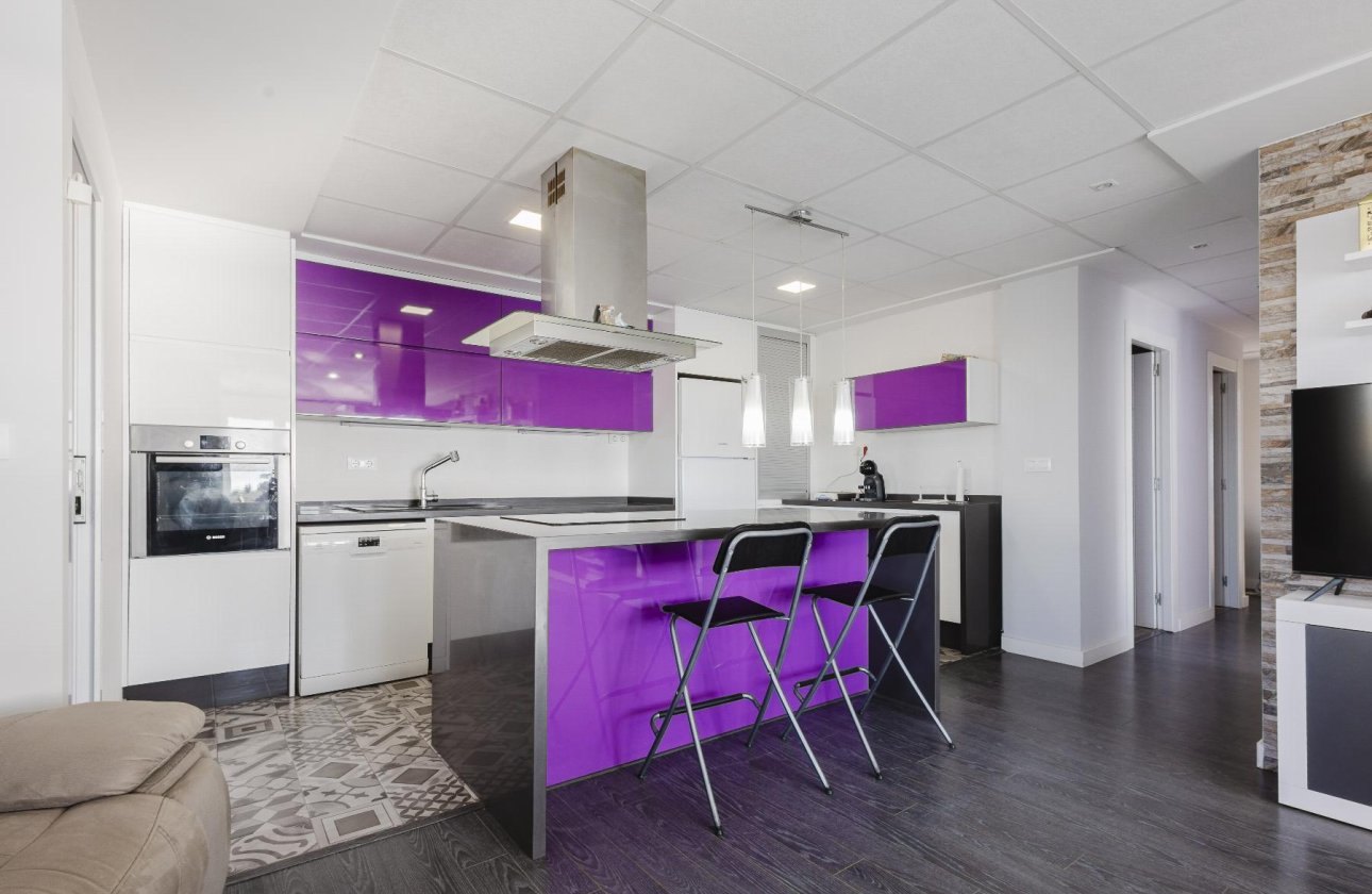 Resale - Apartment / flat - Torrevieja - Playa del Acequión