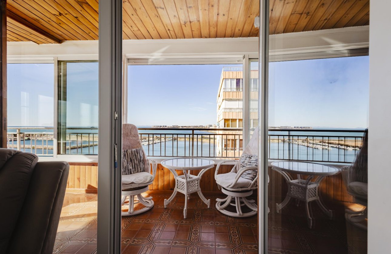 Resale - Apartment / flat - Torrevieja - Playa del Acequión