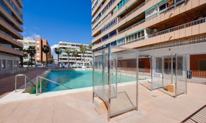 Resale - Apartment / flat - Torrevieja - Playa del Acequión