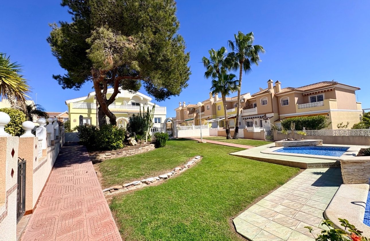 Resale - Villa - Rojales - Ciudad Quesada