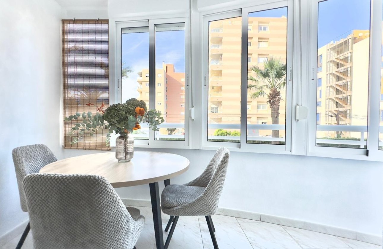 Resale - Apartment / flat - Torrevieja - Nueva Torrevieja - Aguas Nuevas