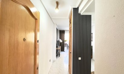 Resale - Apartment / flat - Torrevieja - Nueva Torrevieja - Aguas Nuevas