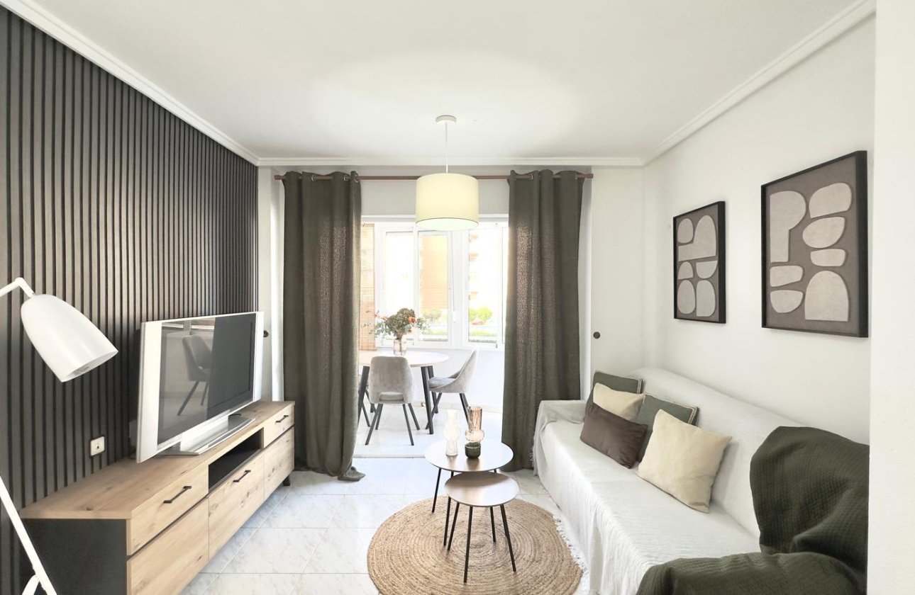 Resale - Apartment / flat - Torrevieja - Nueva Torrevieja - Aguas Nuevas