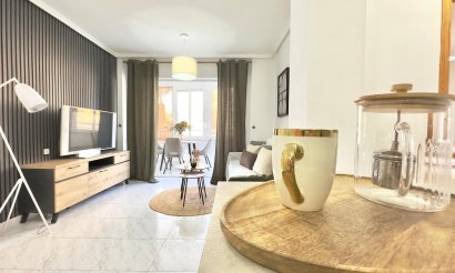 Resale - Apartment / flat - Torrevieja - Nueva Torrevieja - Aguas Nuevas