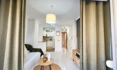 Resale - Apartment / flat - Torrevieja - Nueva Torrevieja - Aguas Nuevas